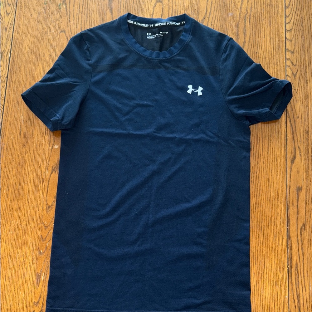 Under Armour Men's Dark Blue Short Sleeve Tee